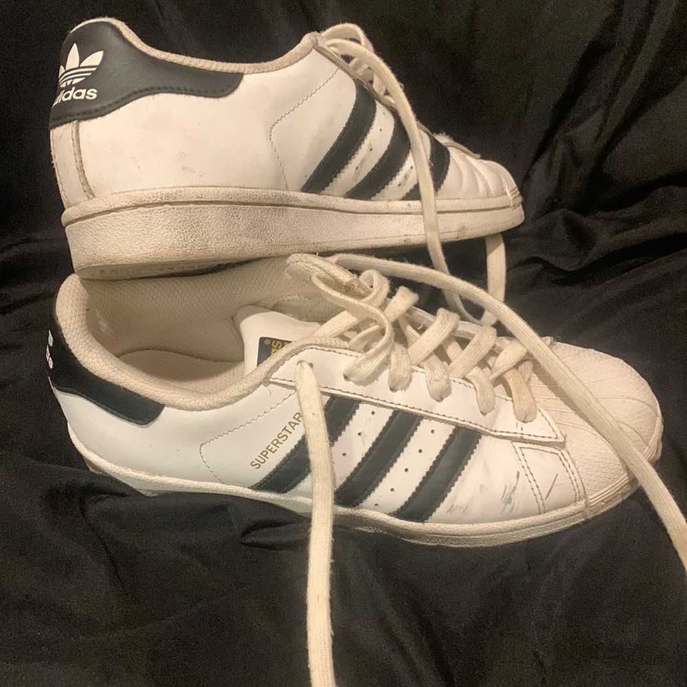 Adidas shell toe classics